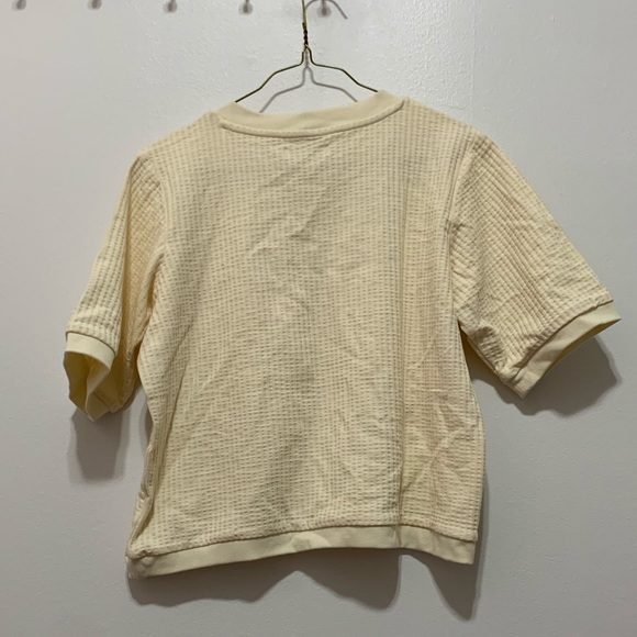 Cream coloured crop top - Picture 2 of 2